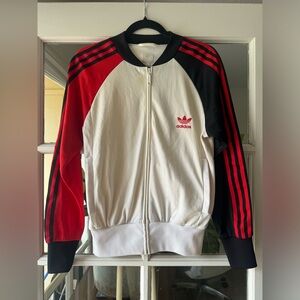 Adidas sweater
